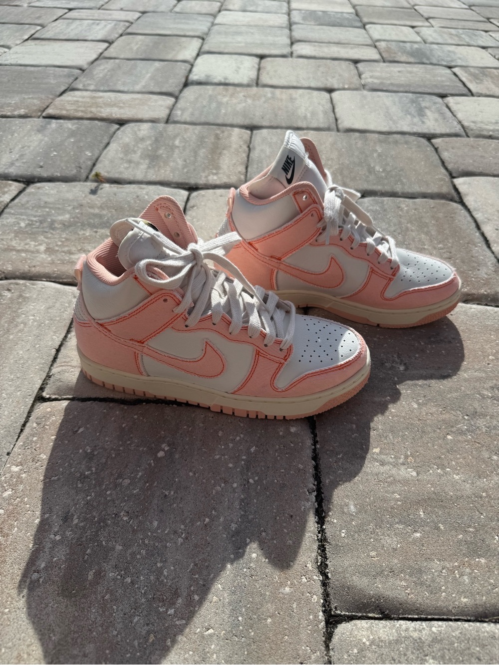 Nike Women's Dunk High 1985